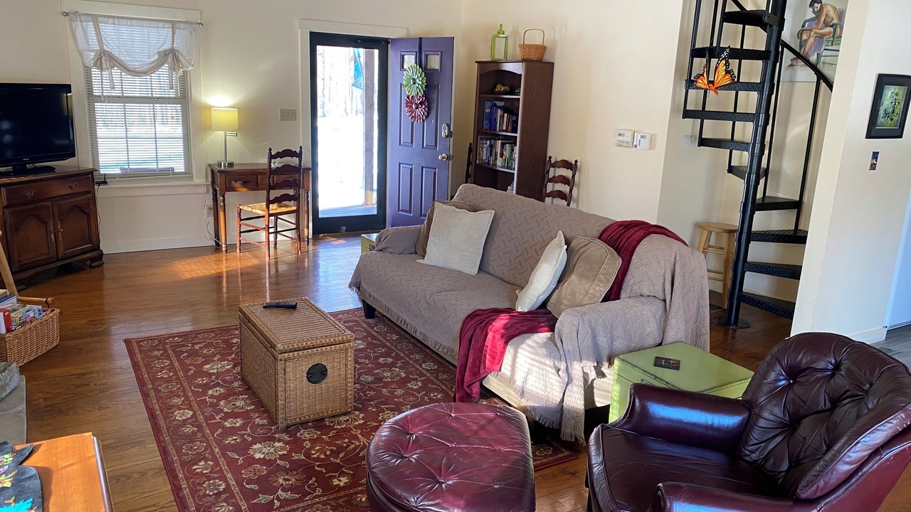 Photo of Livingroom in Bradford