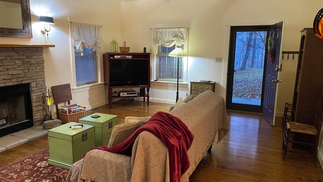 Photo of Livingroom in Bradford