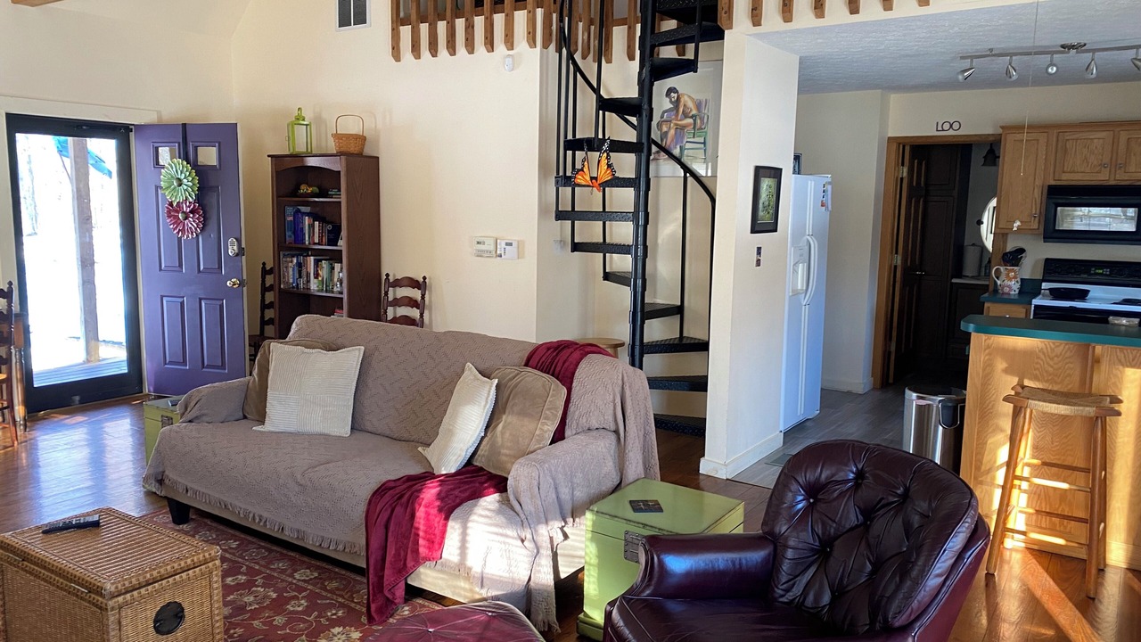 Photo of Livingroom in Bradford