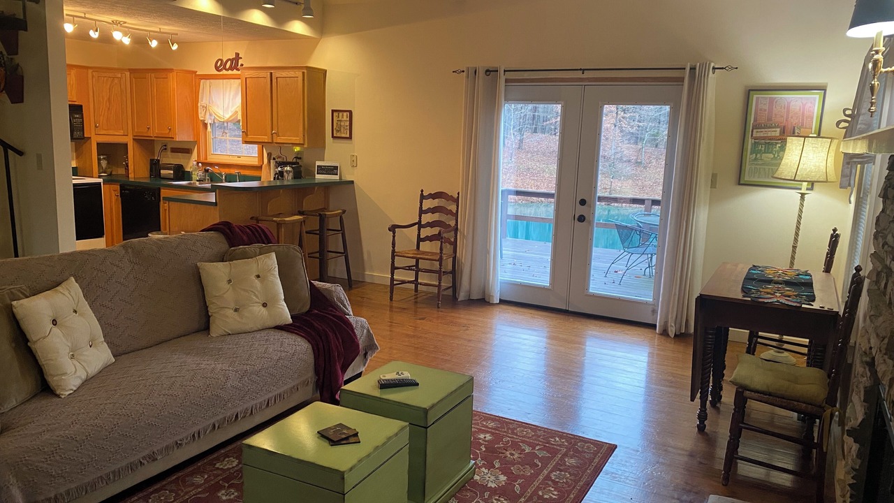 Photo of Livingroom in Bradford
