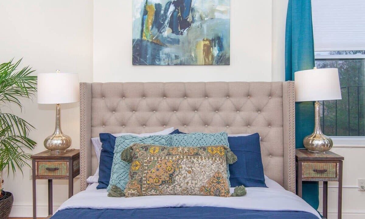 Photo of Bedroom in Roxbury