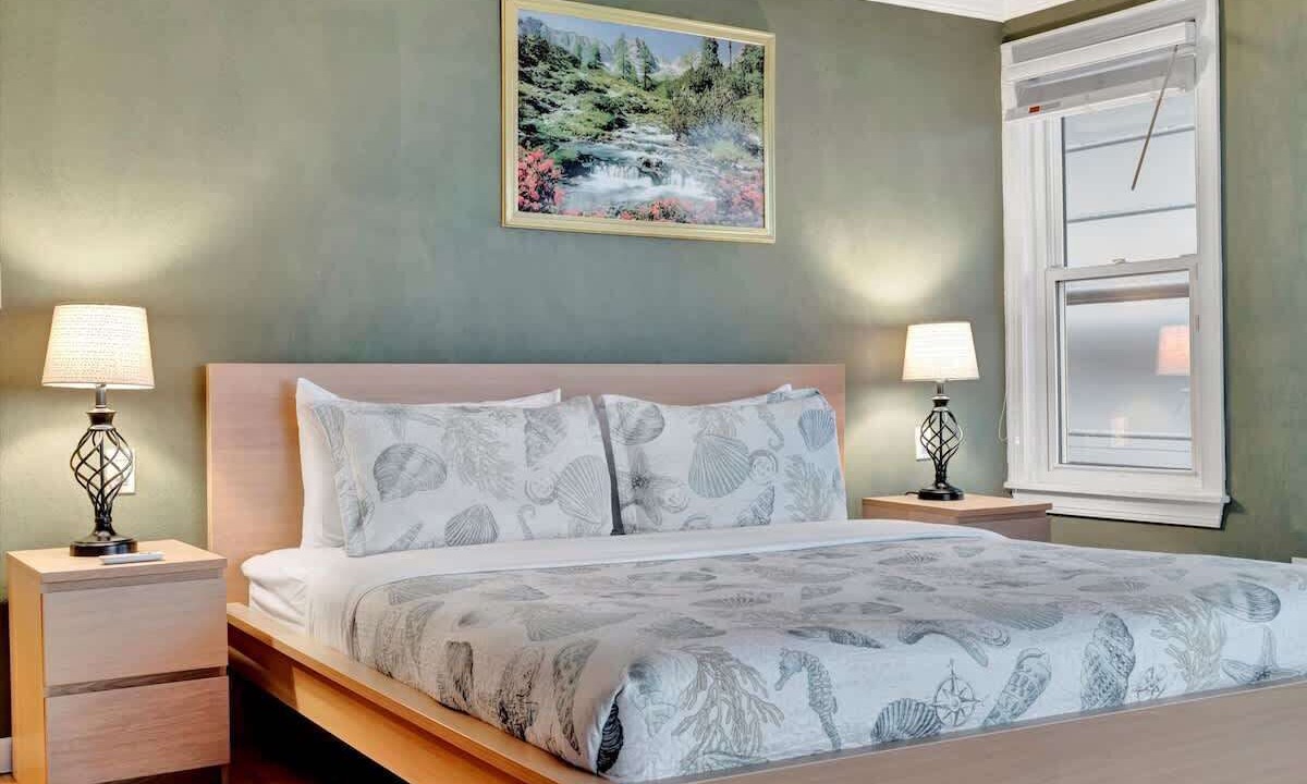 Photo of Bedroom in Independence Square