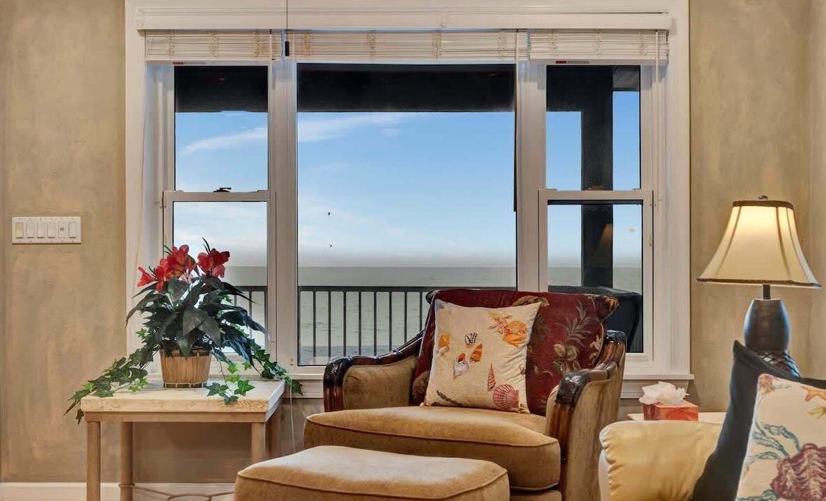Photo of Livingroom in Independence Square
