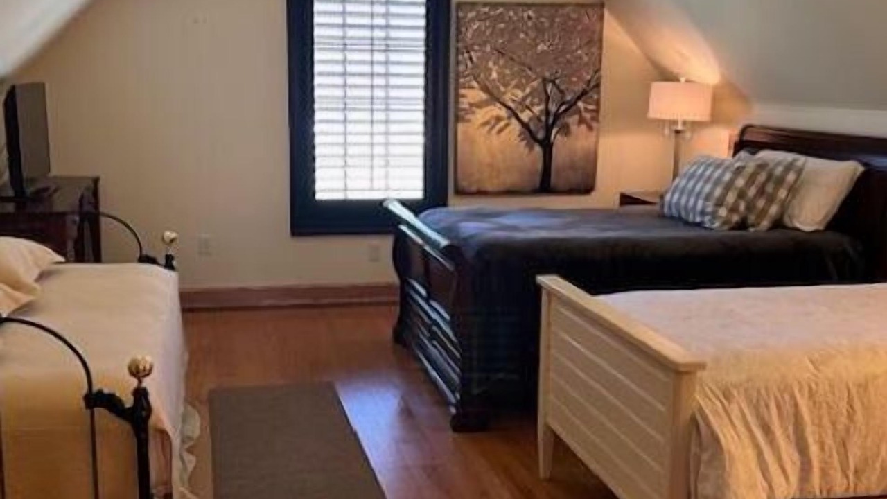 Photo of Bedroom in Piney Mountain