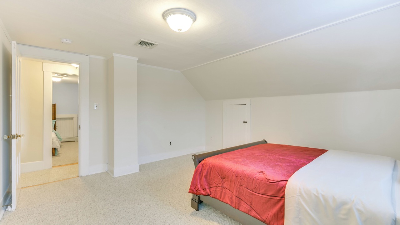 Photo of Bedroom in South Weymouth