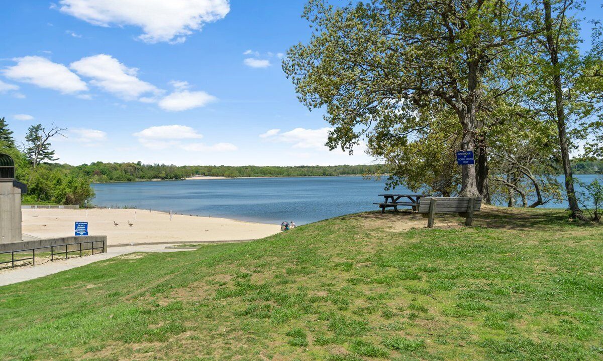 Photo of Others in Ronkonkoma