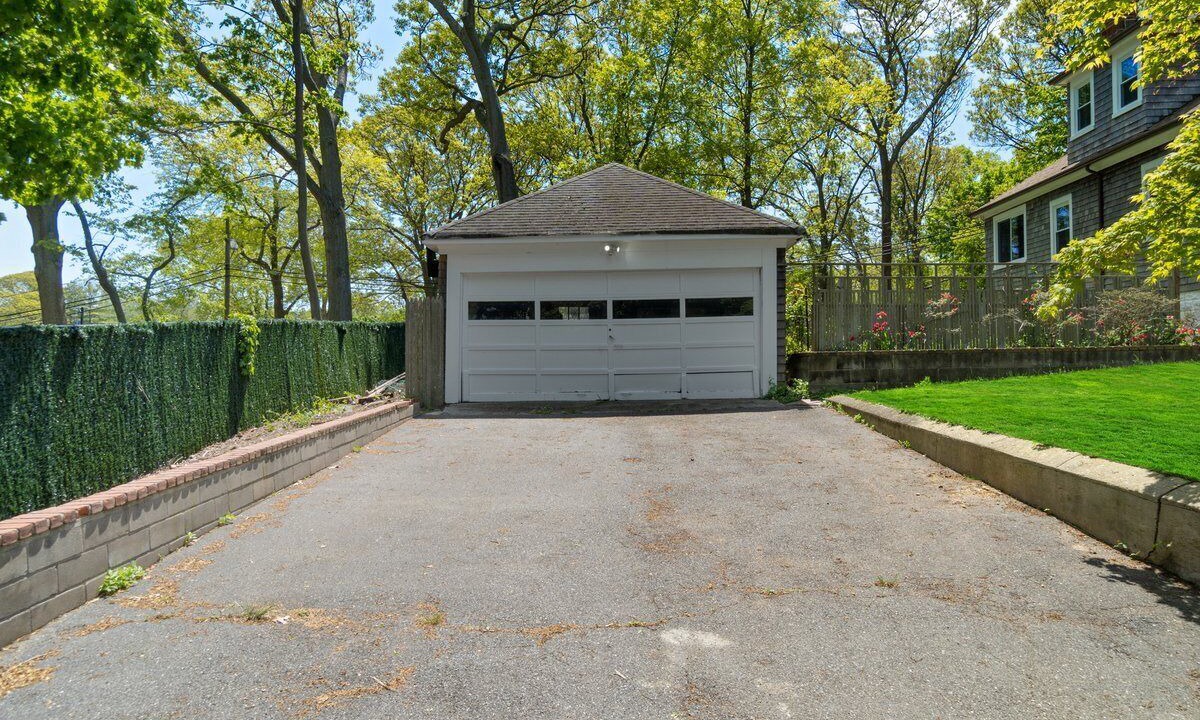 Photo of Outdoor in Ronkonkoma