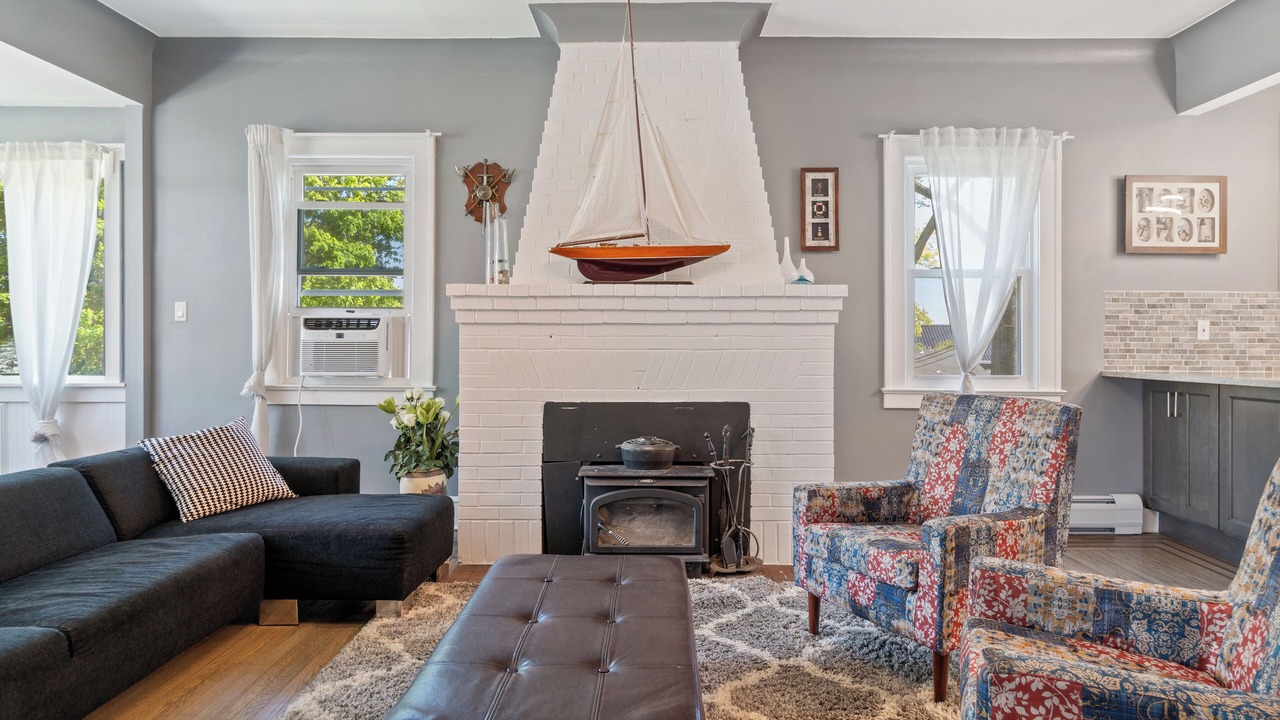 Photo of Livingroom in Ronkonkoma