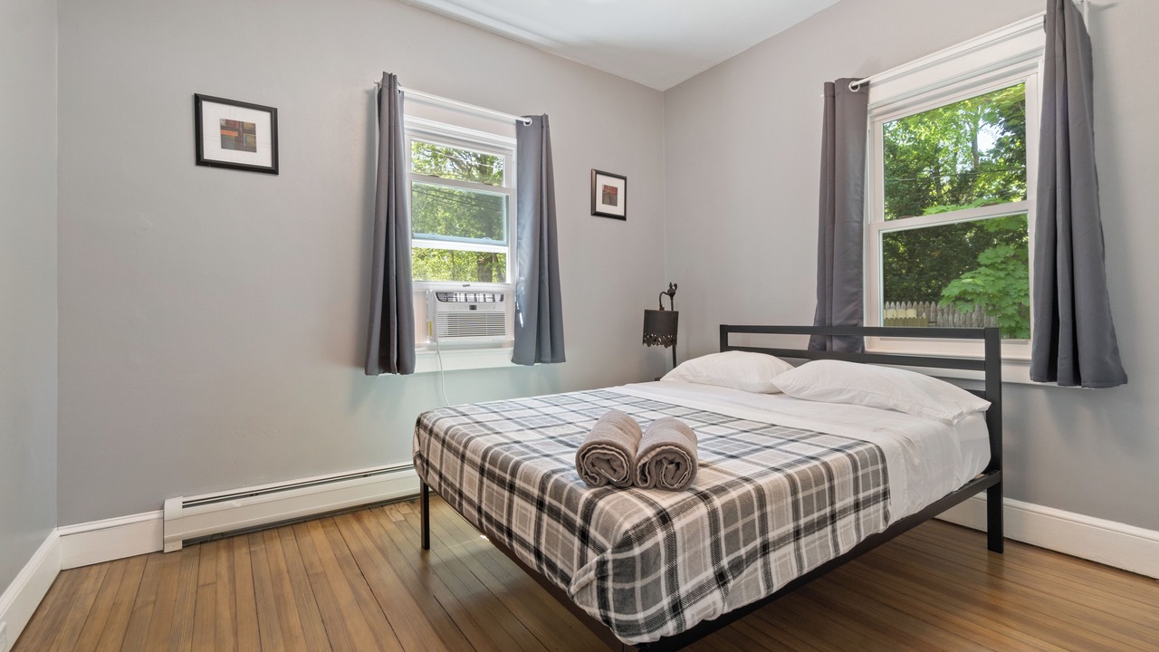 Photo of Bedroom in Ronkonkoma