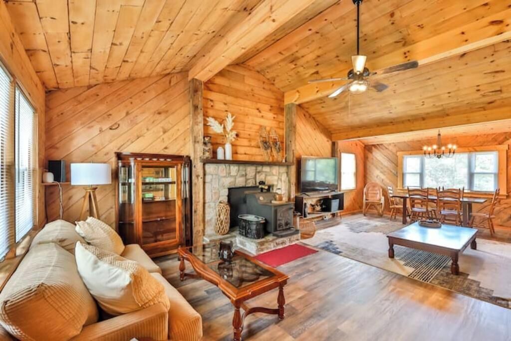 Photo of Livingroom in Windham