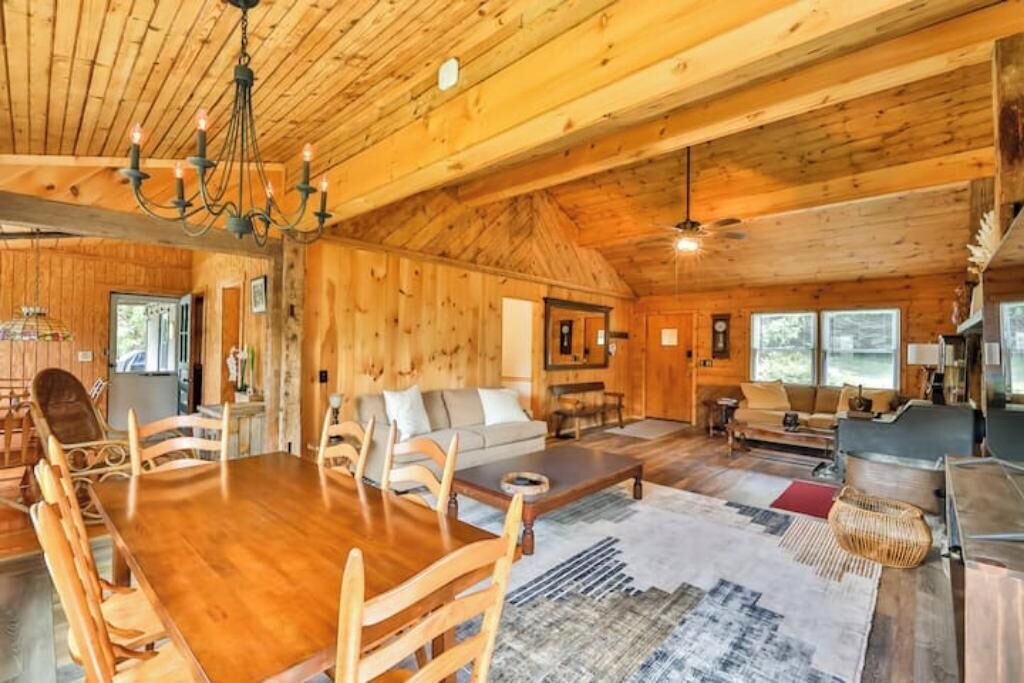 Photo of Livingroom in Windham