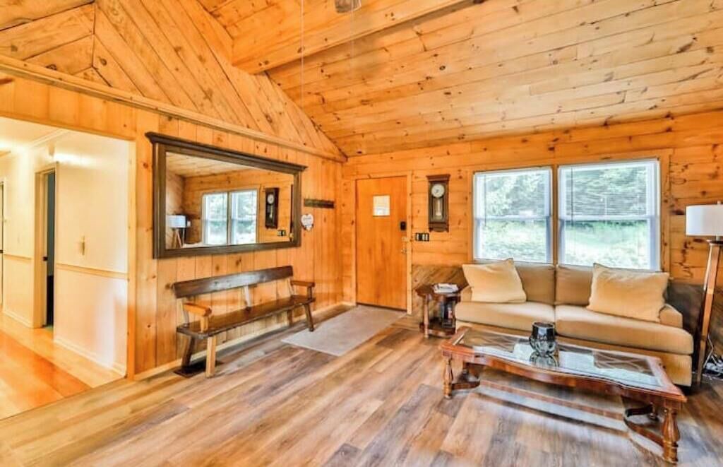 Photo of Livingroom in Windham