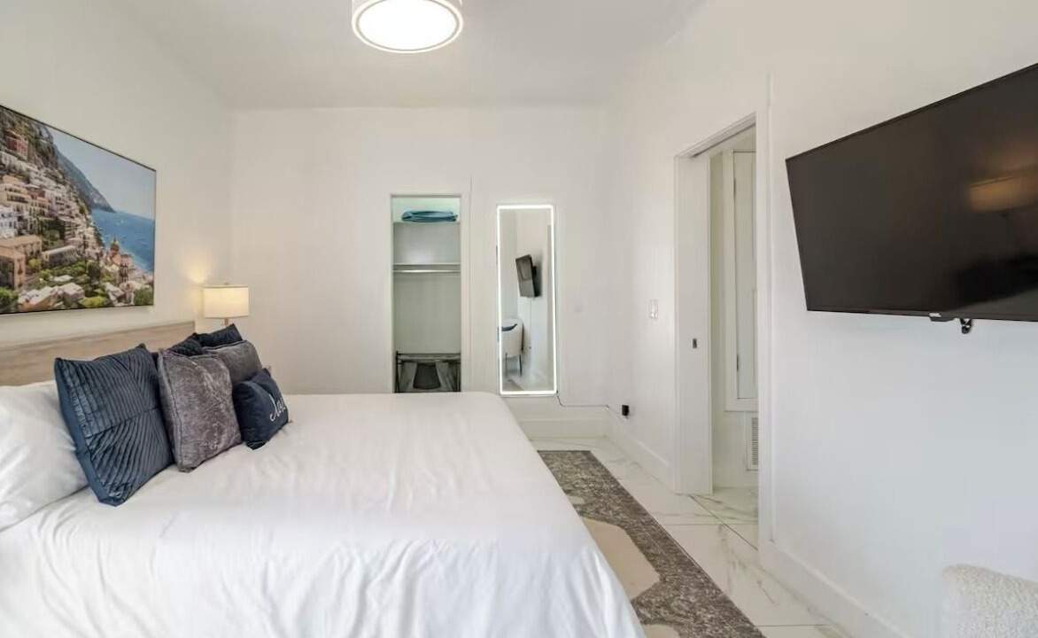 Photo of Bedroom in White Sands Cottages