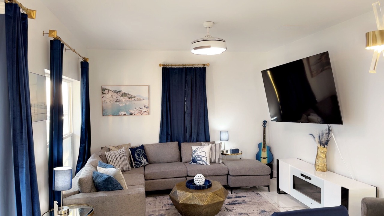 Photo of Livingroom in White Sands Cottages