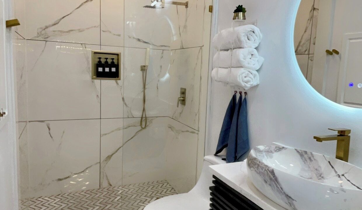 Photo of Bathroom in White Sands Cottages