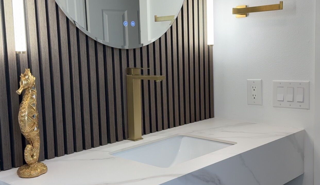 Photo of Bathroom in White Sands Cottages