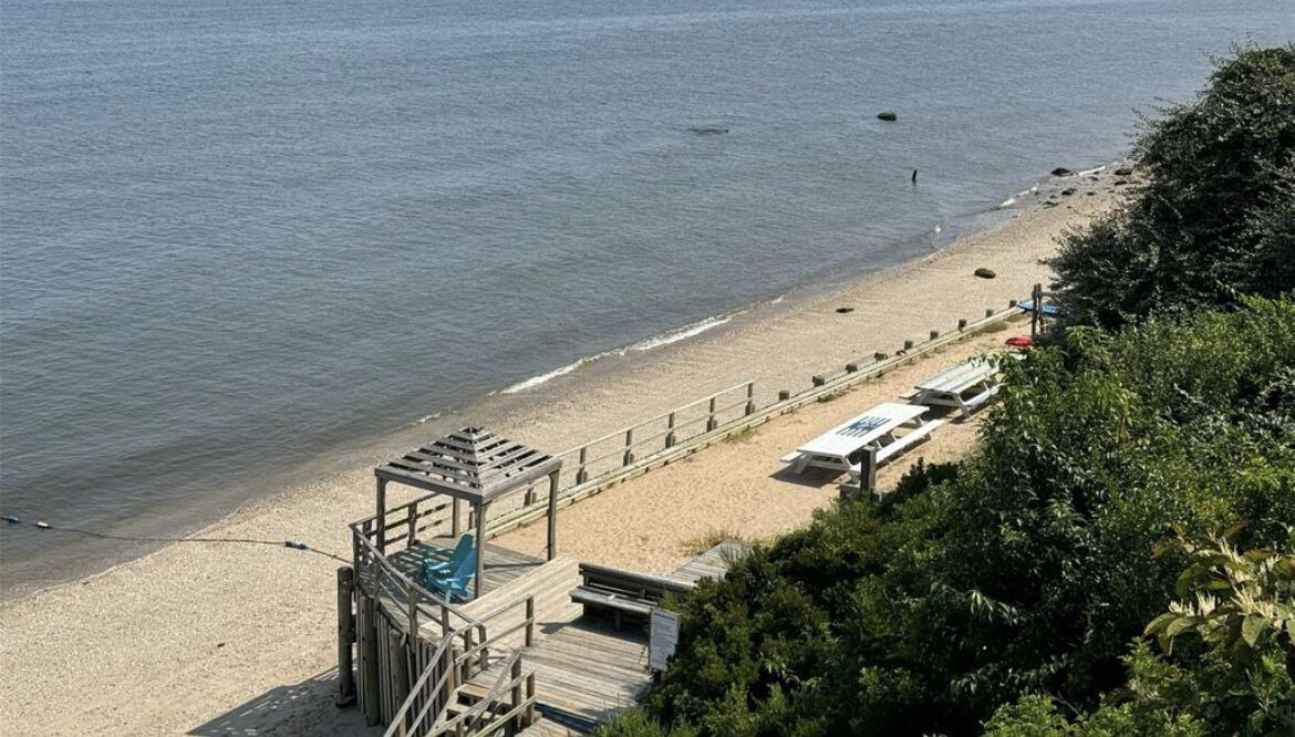 Photo of Others in Sound Beach