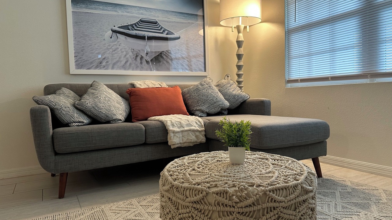 Photo of Livingroom in Cypress Gardens