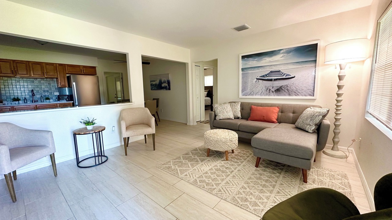 Photo of Livingroom in Cypress Gardens
