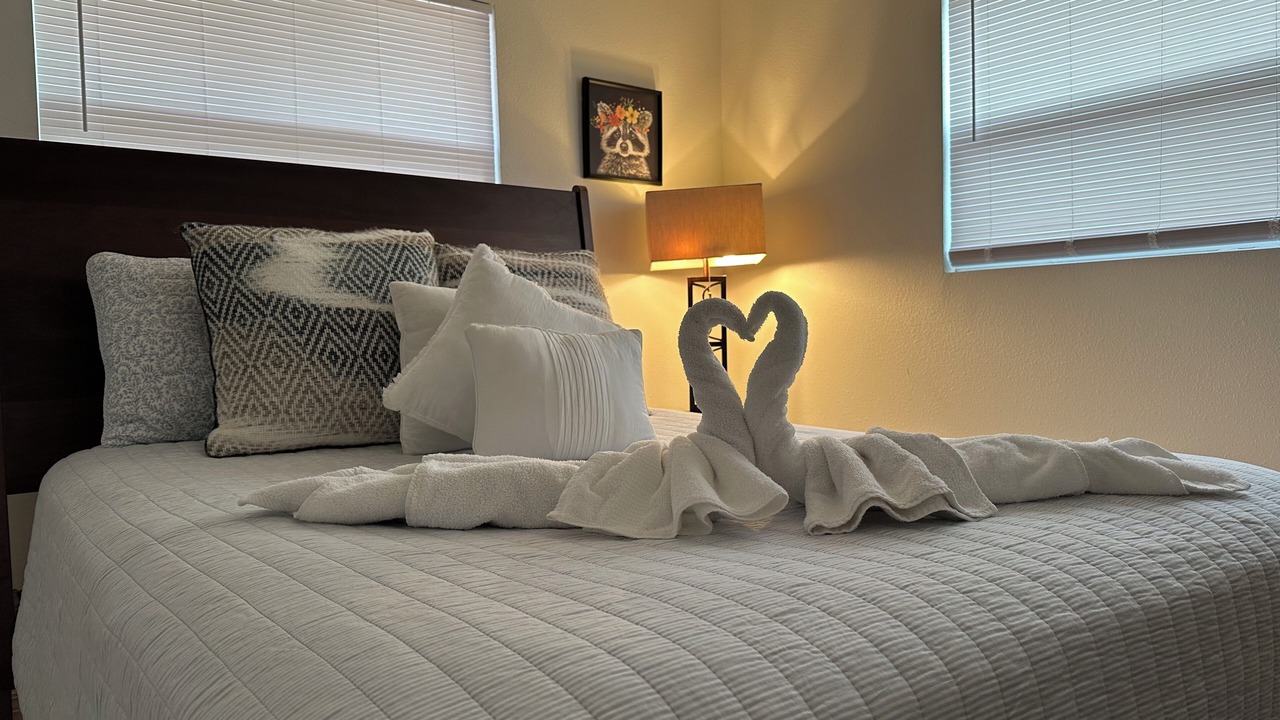 Photo of Bedroom in Cypress Gardens