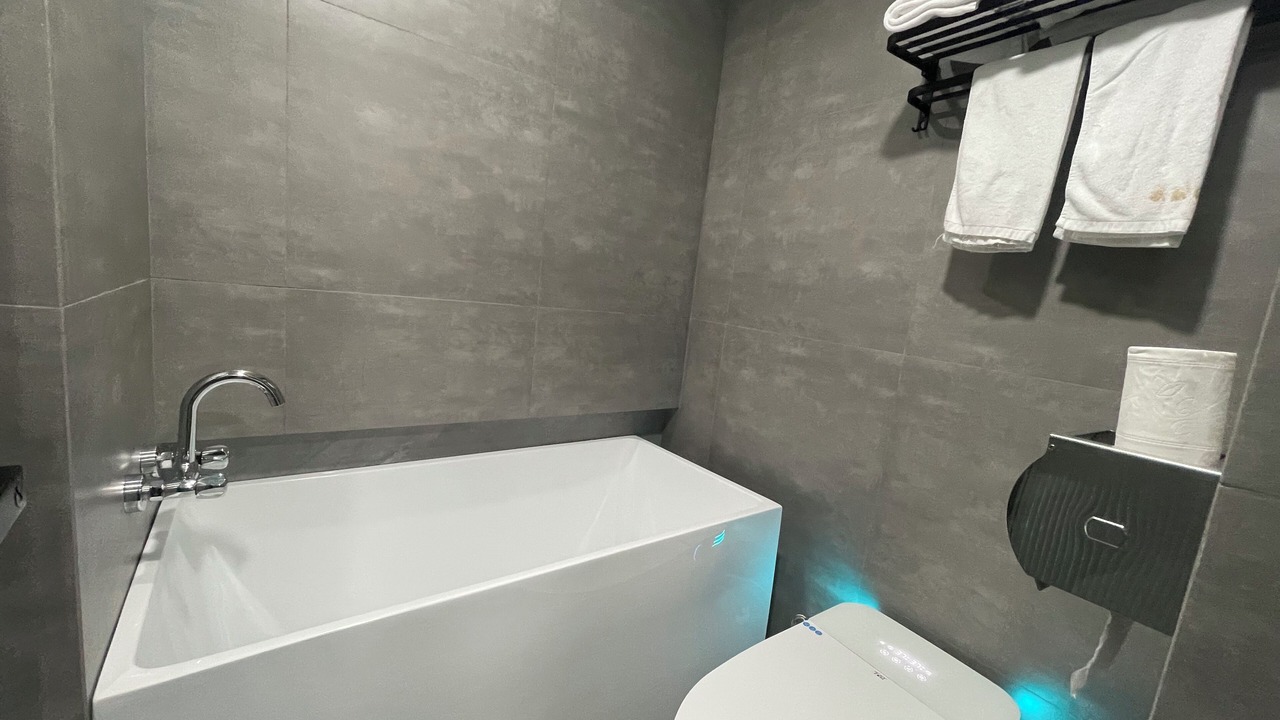 Photo of Bathroom in Changning