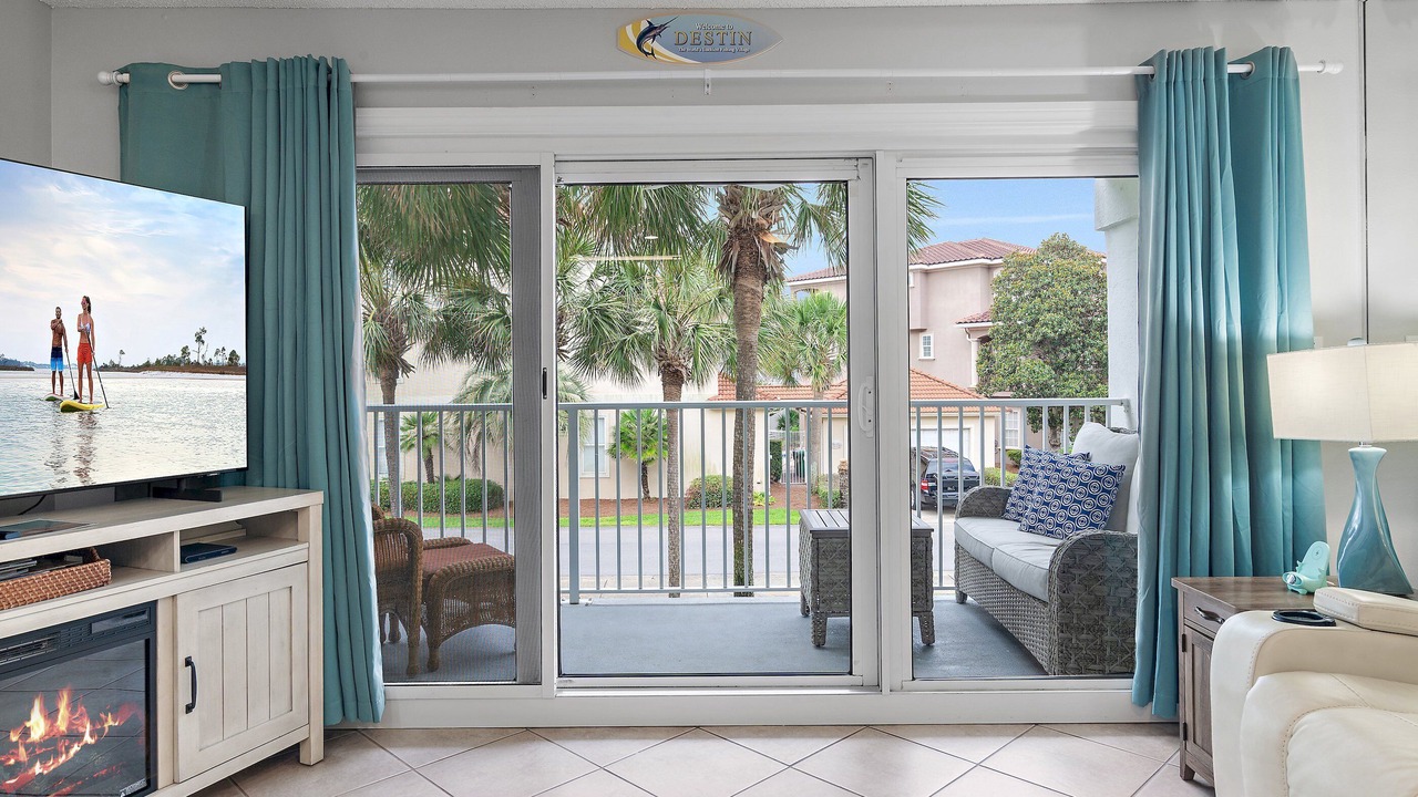Photo of Livingroom in Avalon Beach Estates