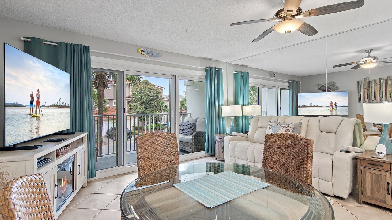 Photo of Others in Avalon Beach Estates