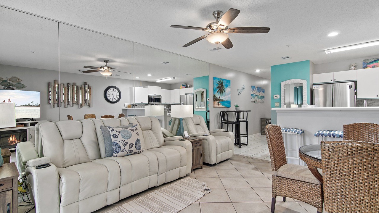 Photo of Livingroom in Avalon Beach Estates