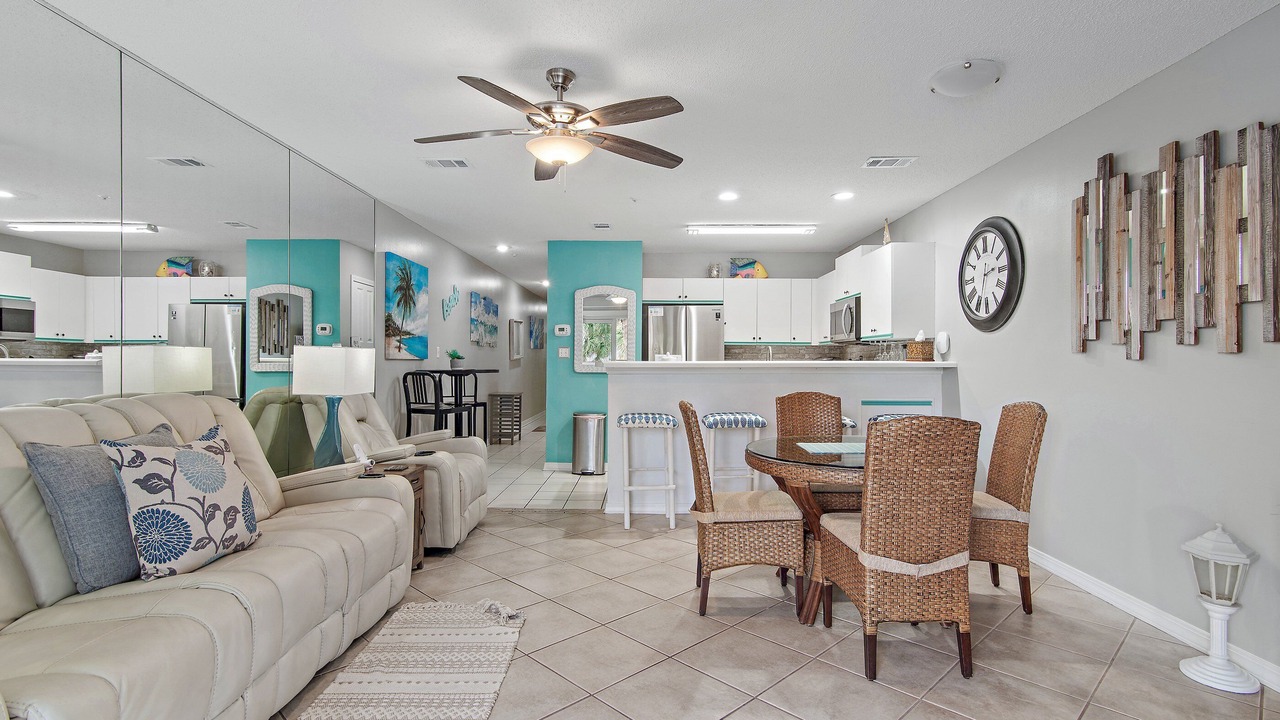 Photo of Livingroom in Avalon Beach Estates