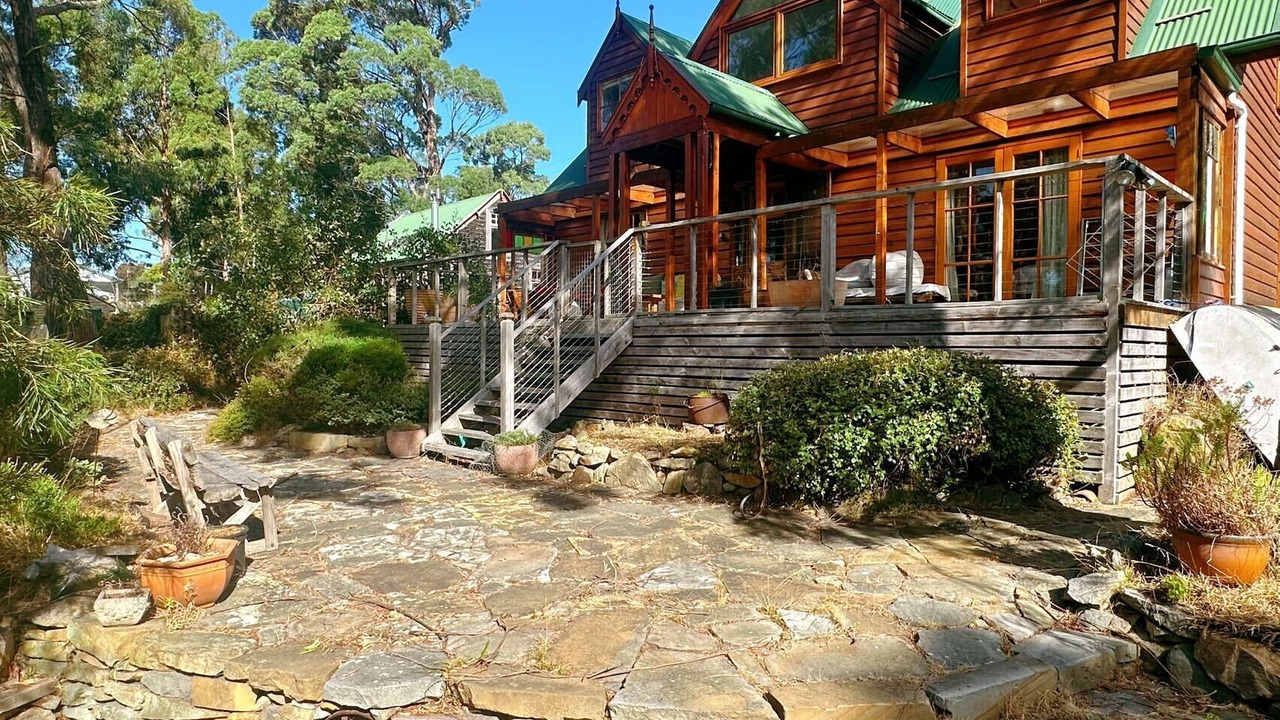 Photo of Outdoor in Lower Snug