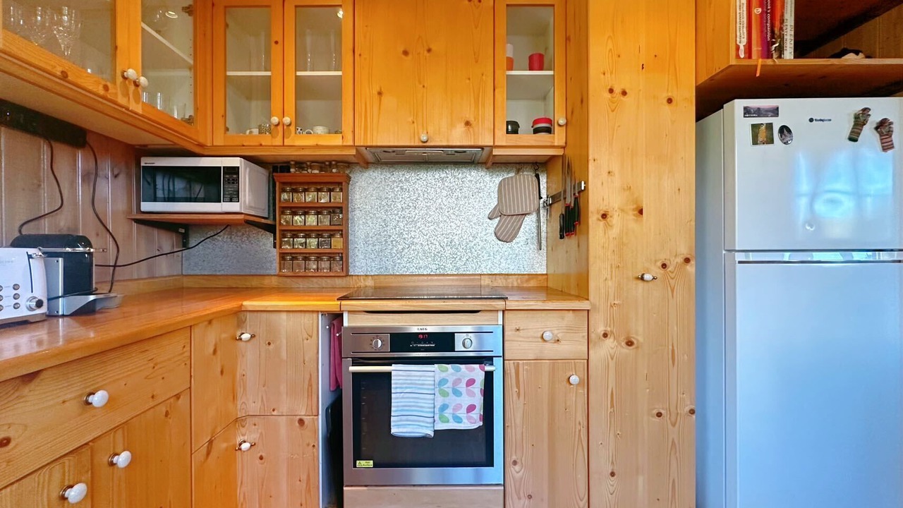 Photo of Kitchen in Lower Snug