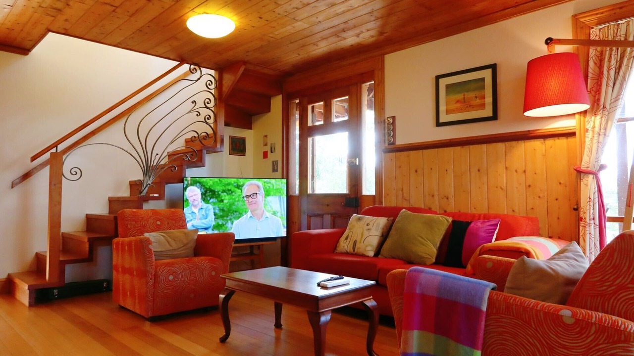 Photo of Livingroom in Lower Snug