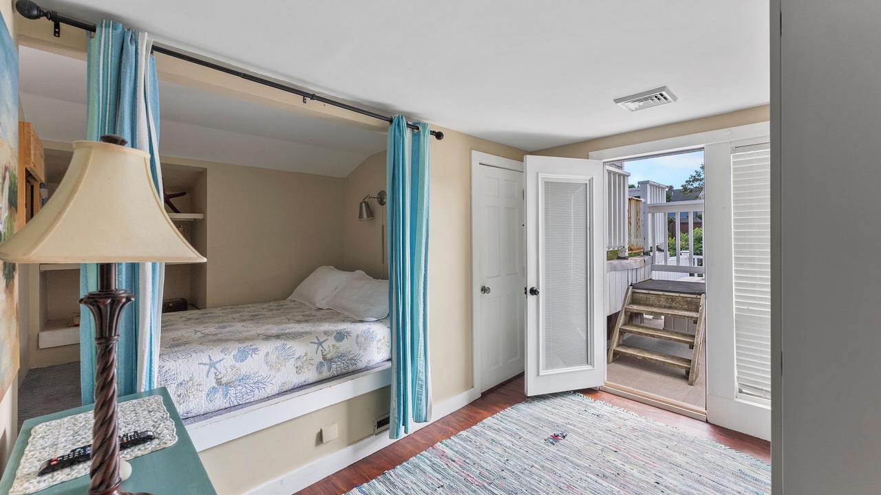 Photo of Bedroom in Manomet