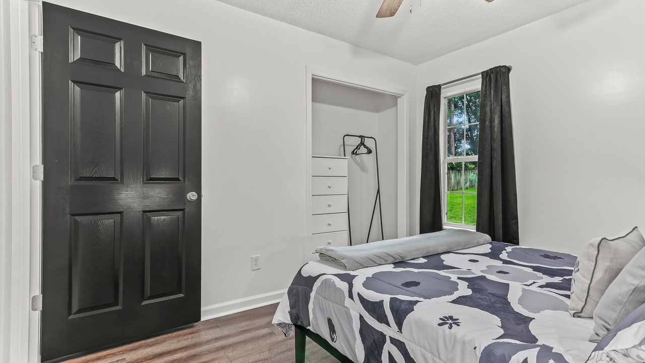 Photo of Bedroom in Crawfordville