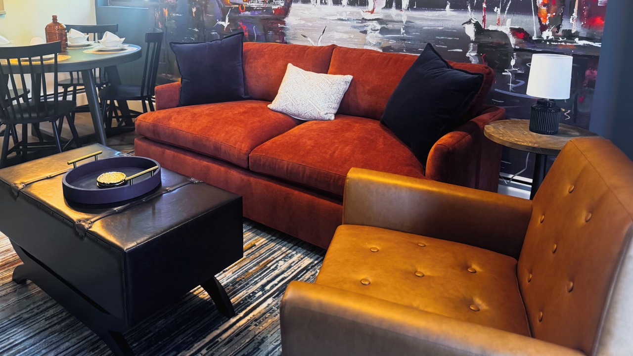 Photo of Livingroom in Beverly