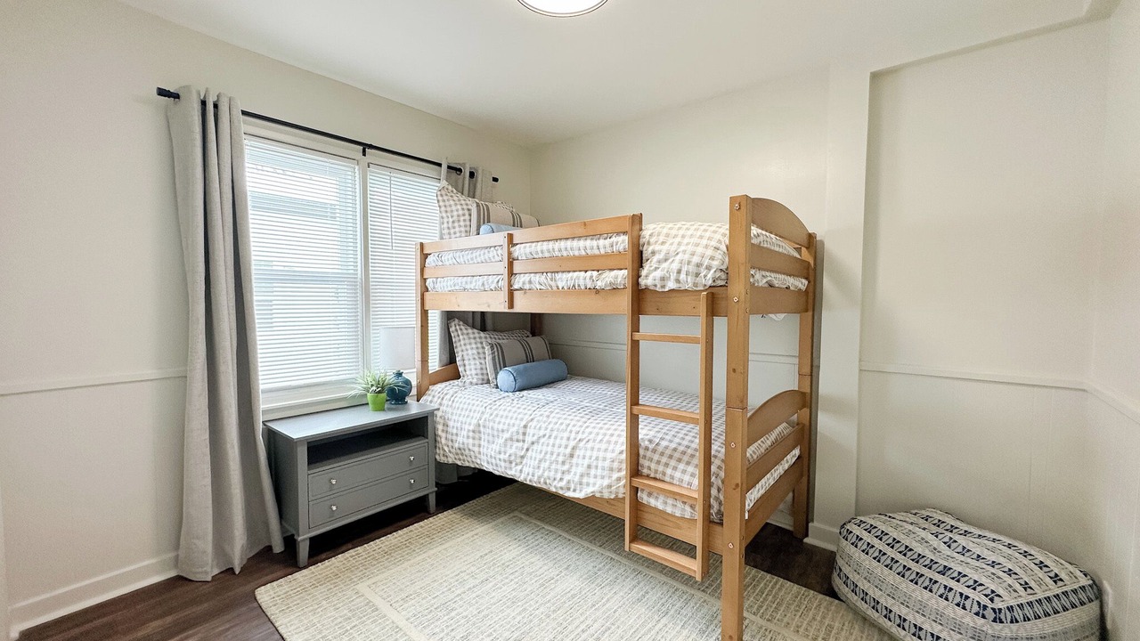 Photo of Bedroom in Evansville