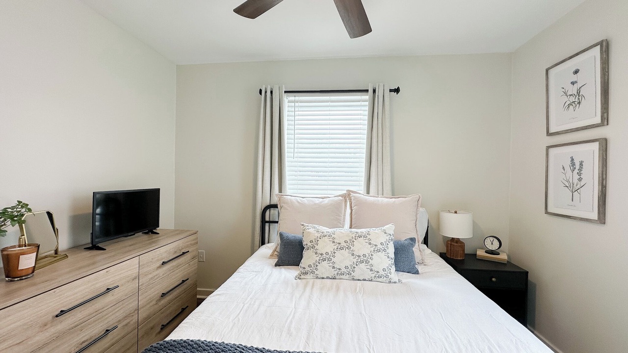 Photo of Bedroom in Evansville