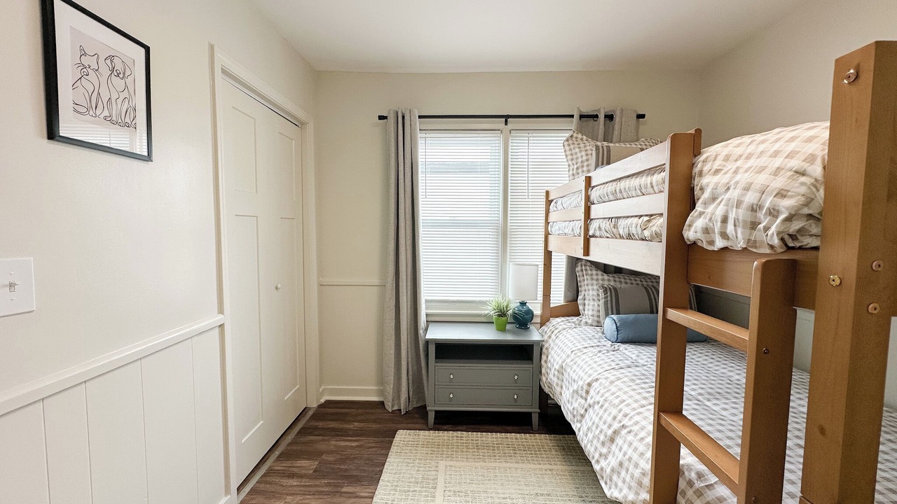 Photo of Bedroom in Evansville