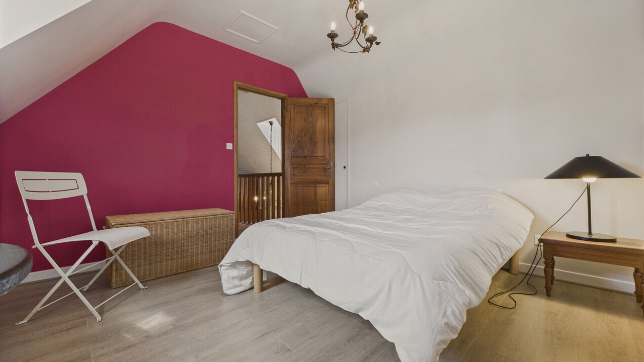 Photo of Bedroom in Le Ru