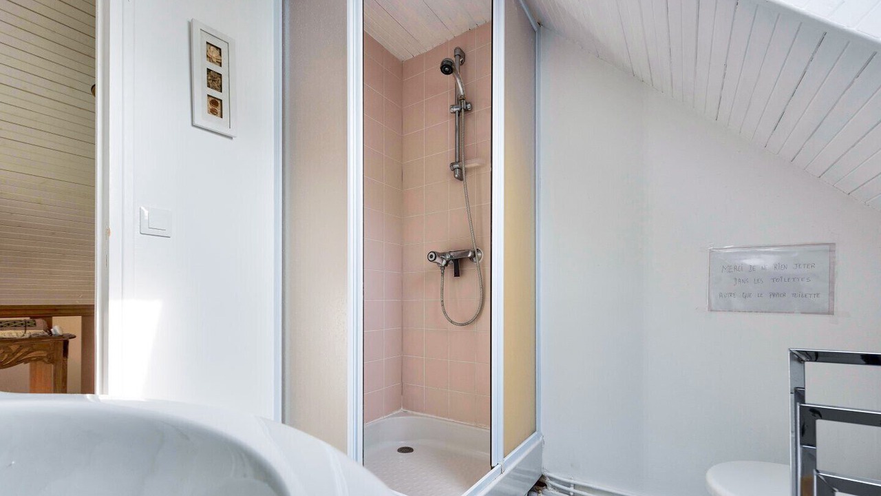Photo of Bathroom in Le Ru