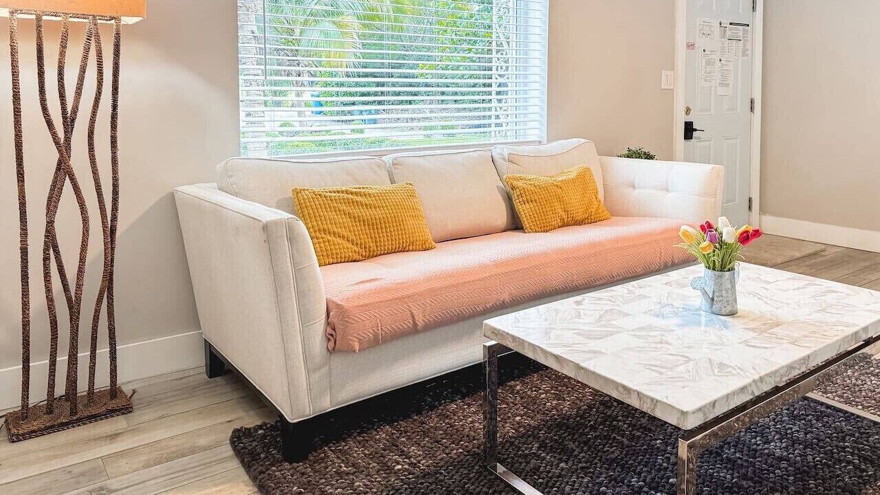 Photo of Livingroom in Biscayne Park