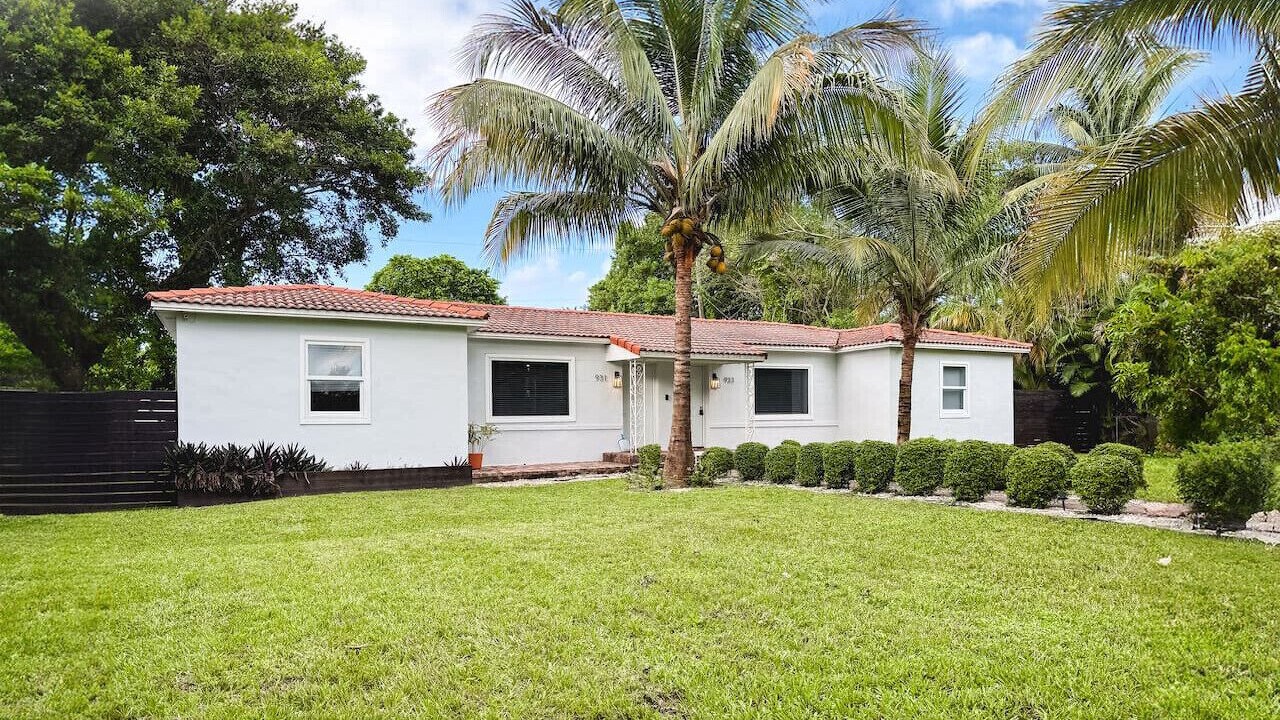 Photo of Outdoor in Biscayne Park
