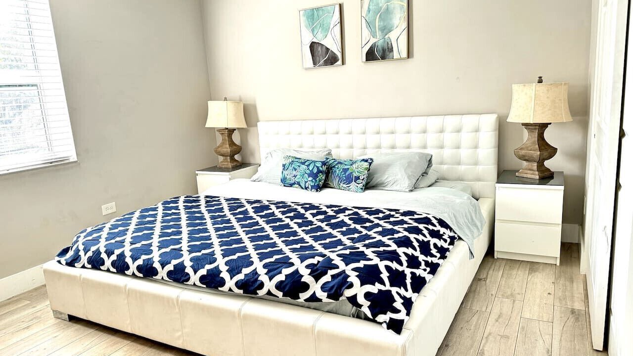 Photo of Bedroom in Biscayne Park