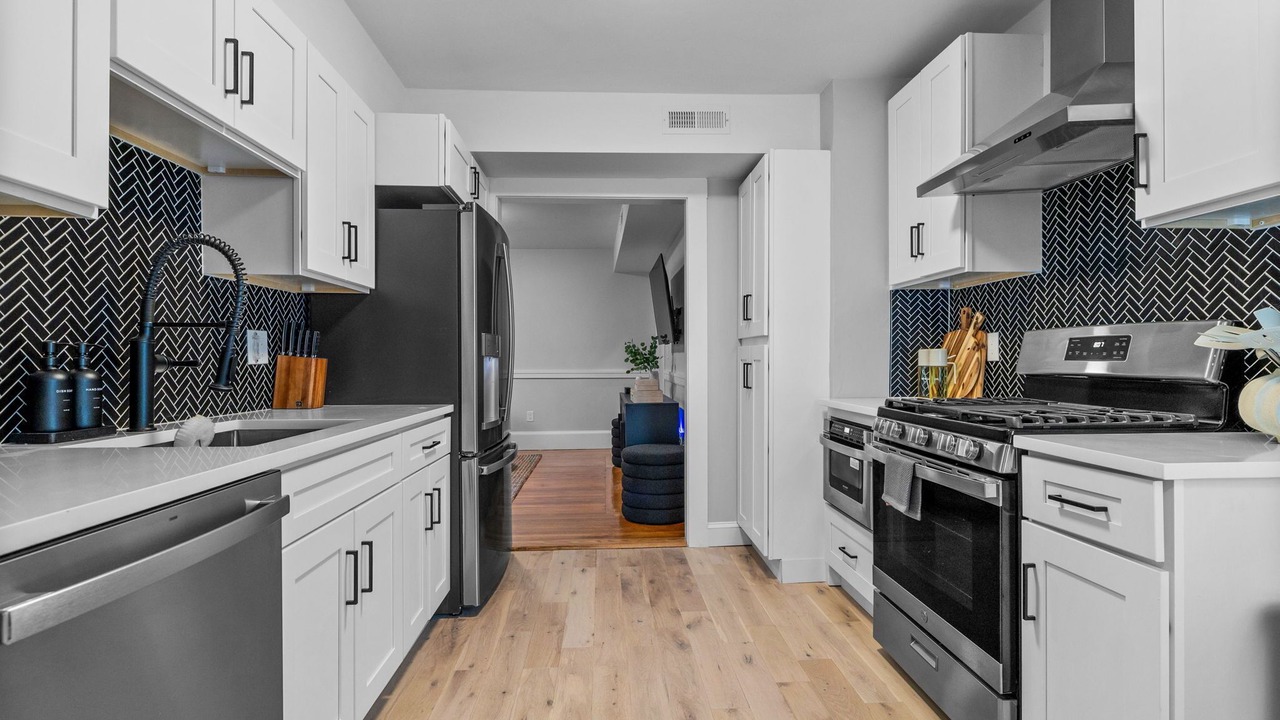 Photo of Kitchen in West Somerville