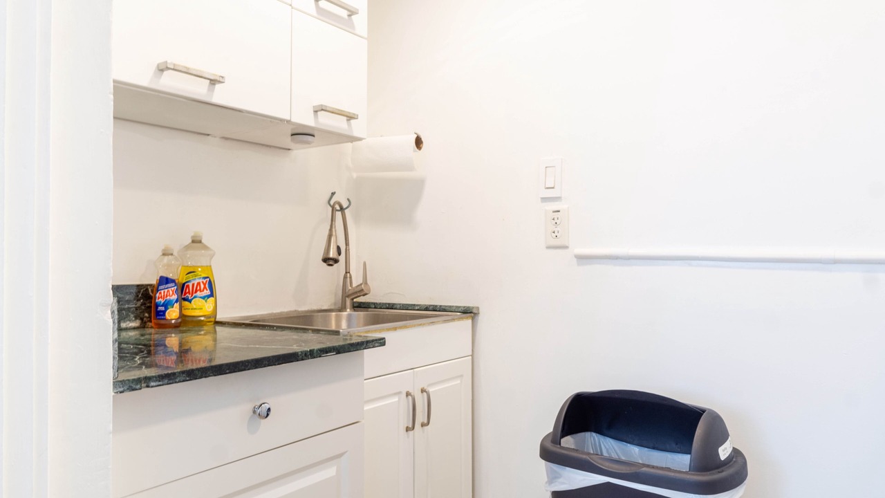 Photo of Kitchen in Biscayne Park
