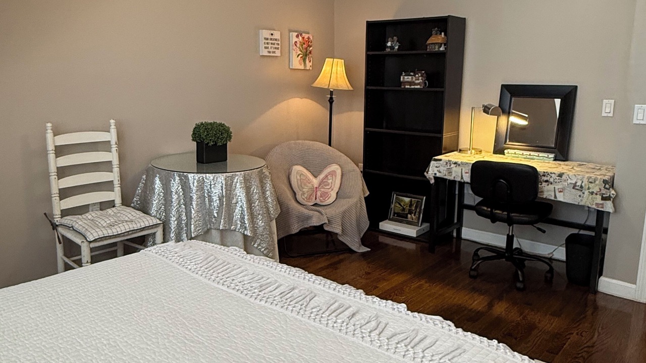 Photo of Bedroom in Newton