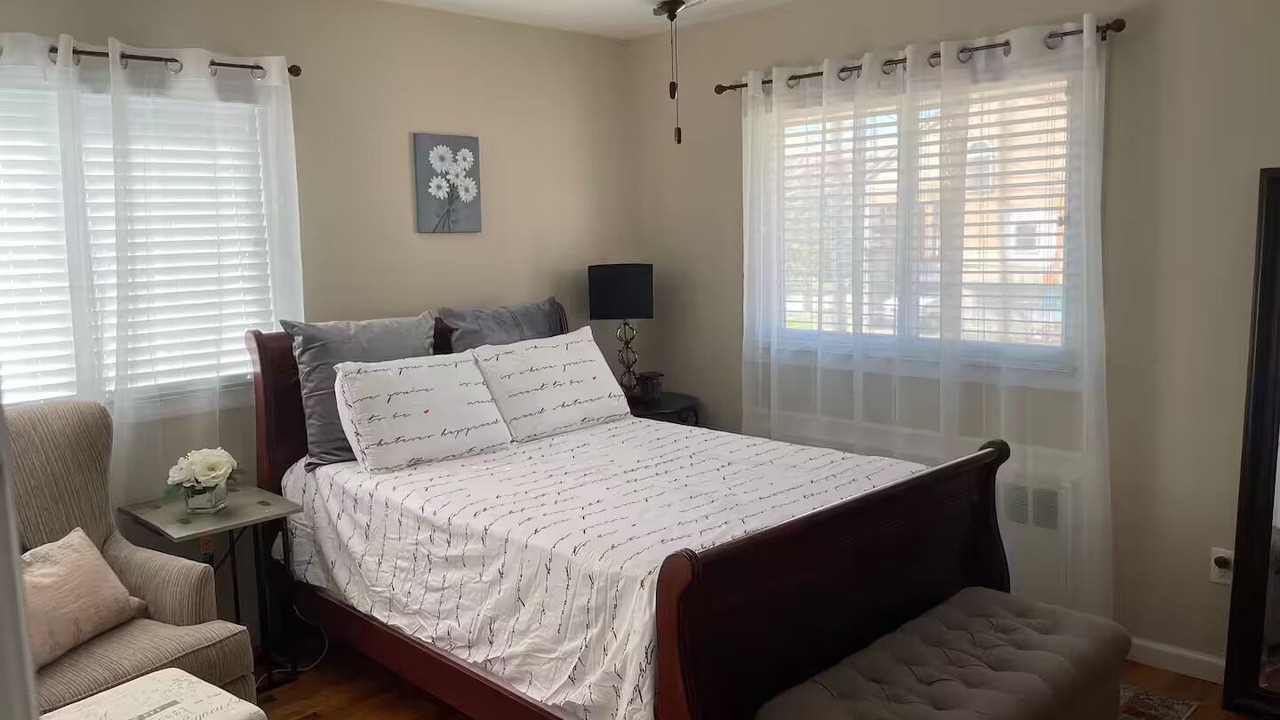 Photo of Bedroom in Freeport