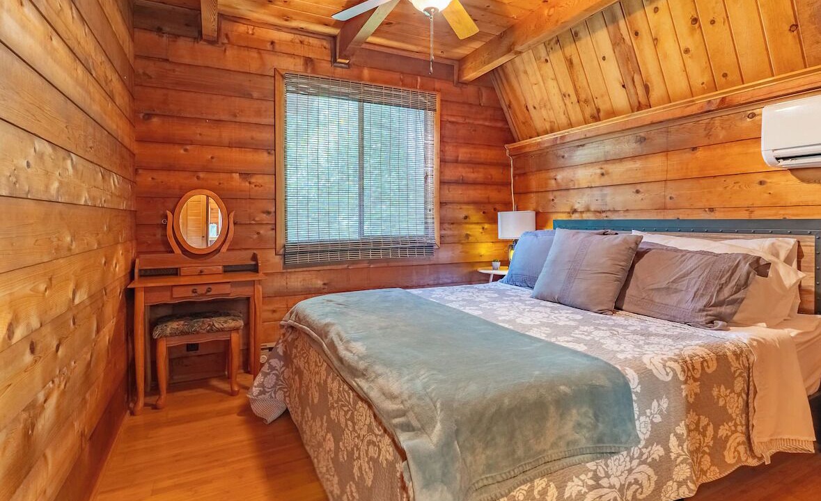 Photo of Bedroom in Fancy Gap