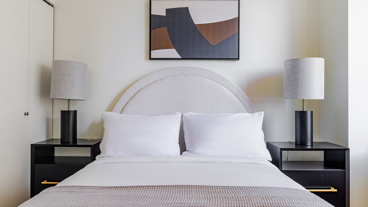 Photo of Bedroom in Hunters Point