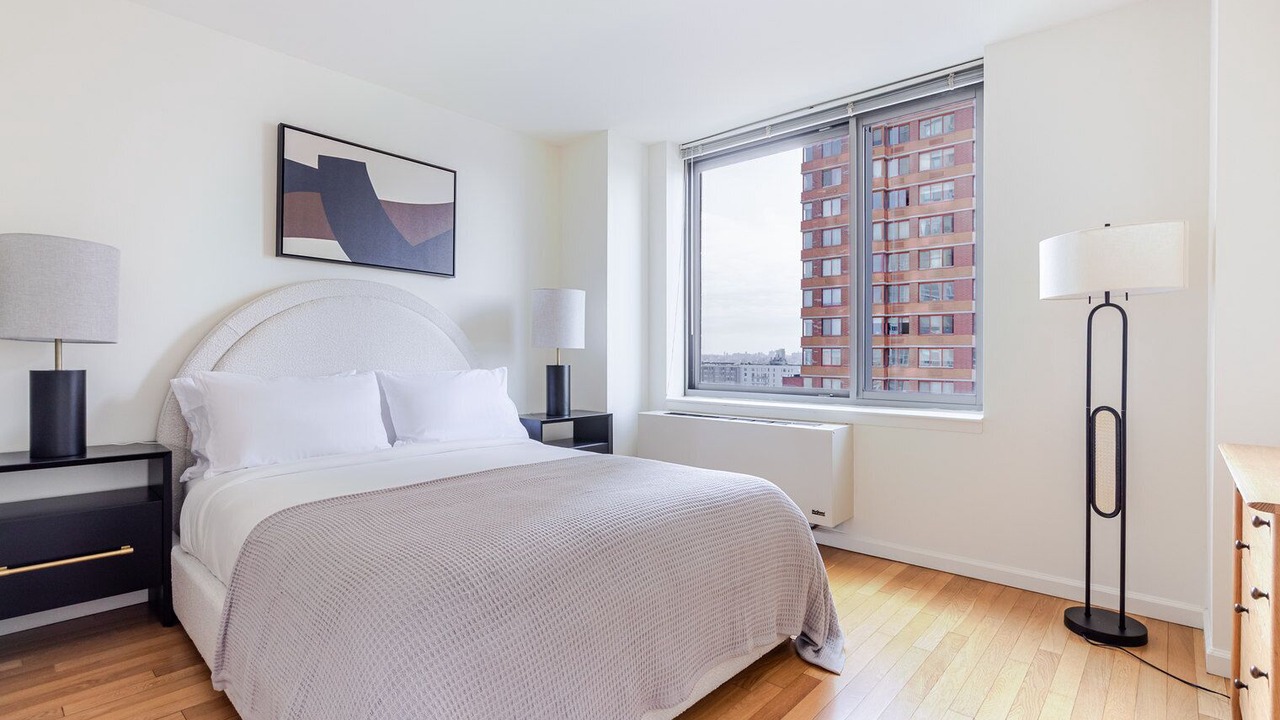 Photo of Bedroom in Hunters Point